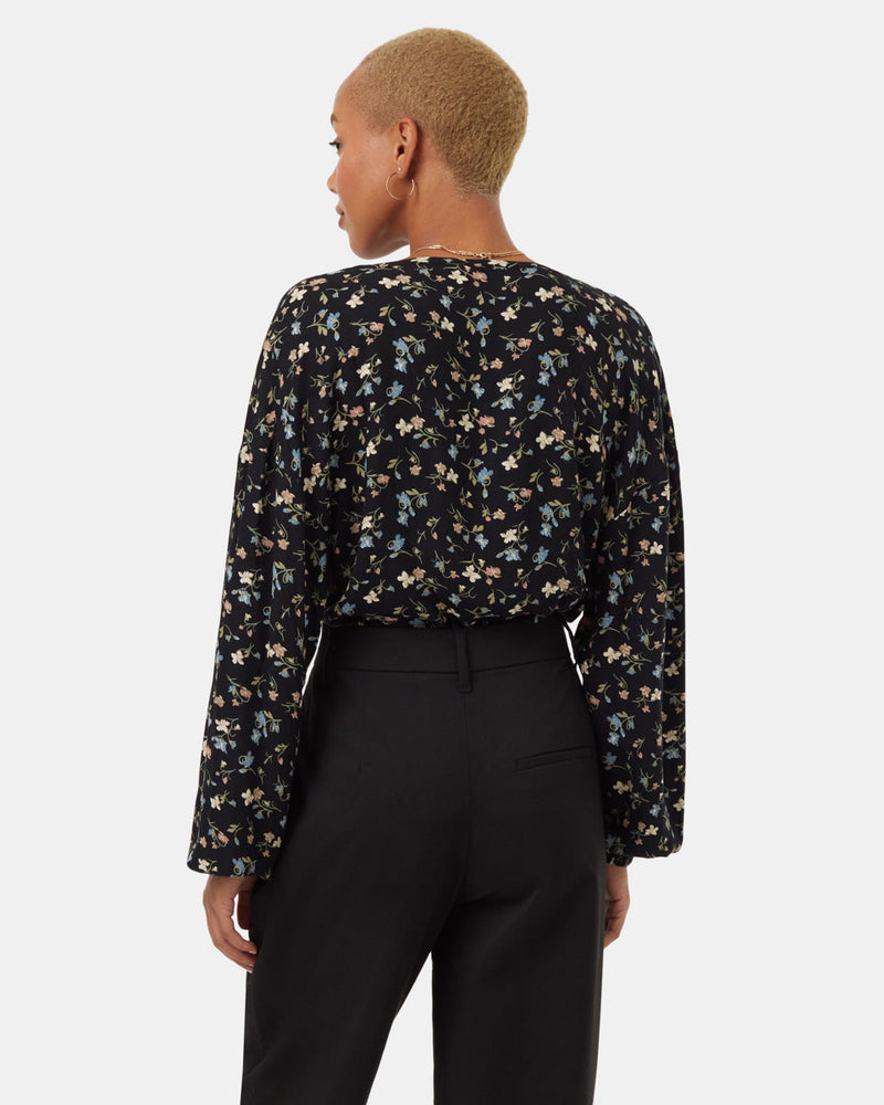 Black-V-Neck-Crepe-Long-Sleeve-Blouse